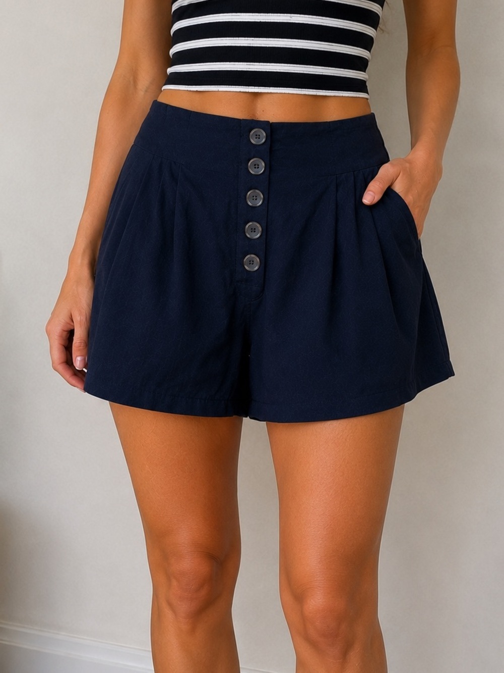 Gianni Bini Navy Blue High Rise Pleated Flowy Shorts Size 8